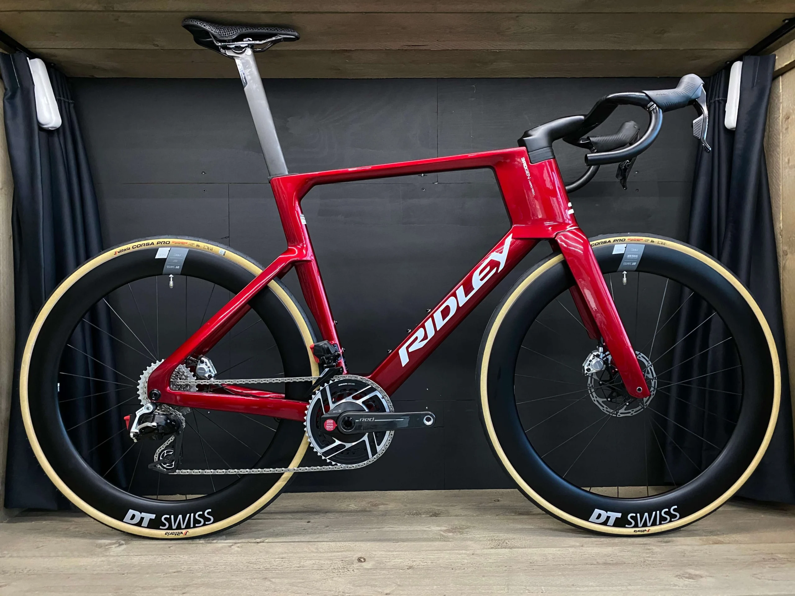VELOPRO - Noah Fast 3.0 RED AXS NF301Bs(L) Ridley Noah Fast 3.0 Disc SRAM RED eTap AXS 2x12 - Maat L - Afbeelding 1